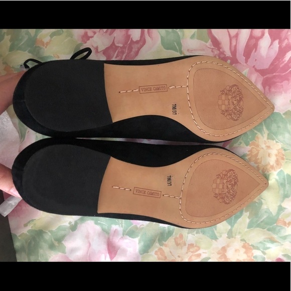 Vince Camuto 'Emmari' Pointy Toe Ghillie Flat - Picture 5 of 6